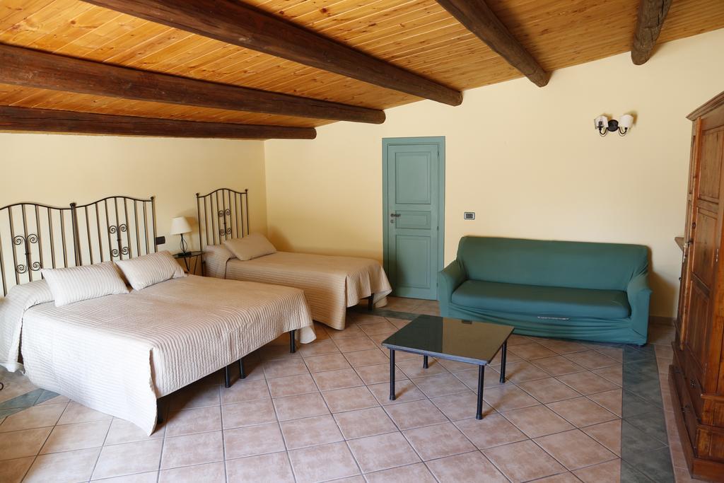 Albergo La Fontanella نوتو المظهر الخارجي الصورة