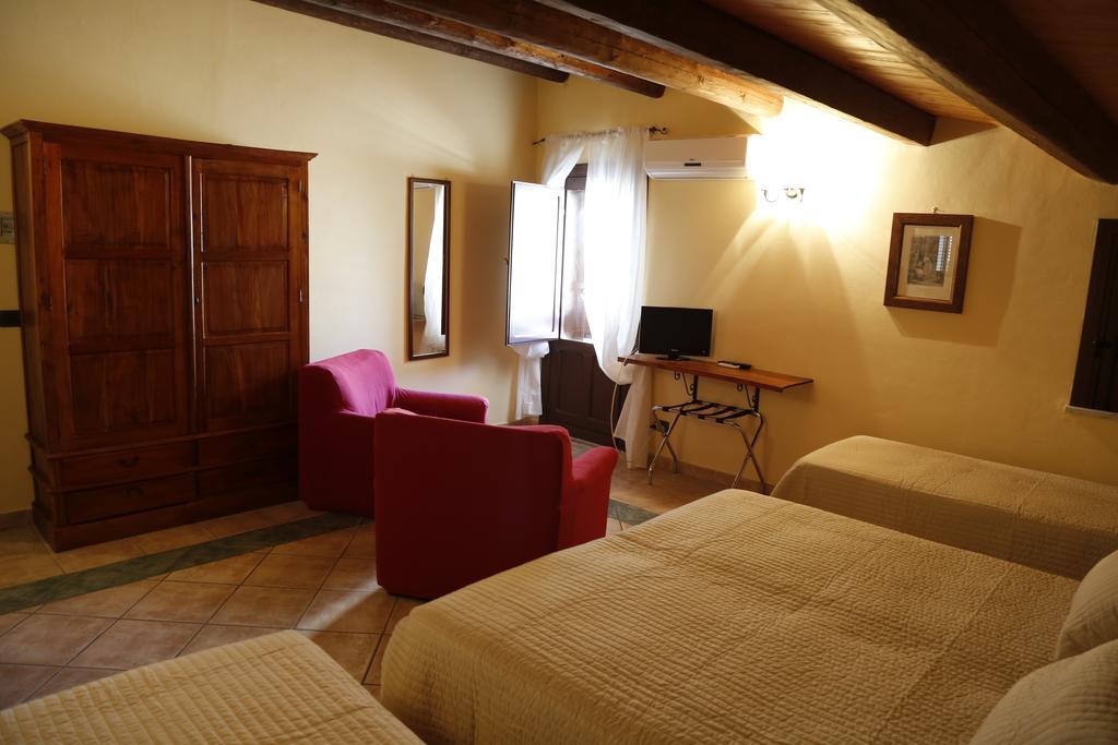 Albergo La Fontanella نوتو المظهر الخارجي الصورة